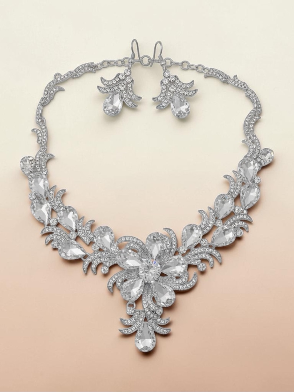 paparazzi Clear Crystal Floral Statement Necklace and Earrings